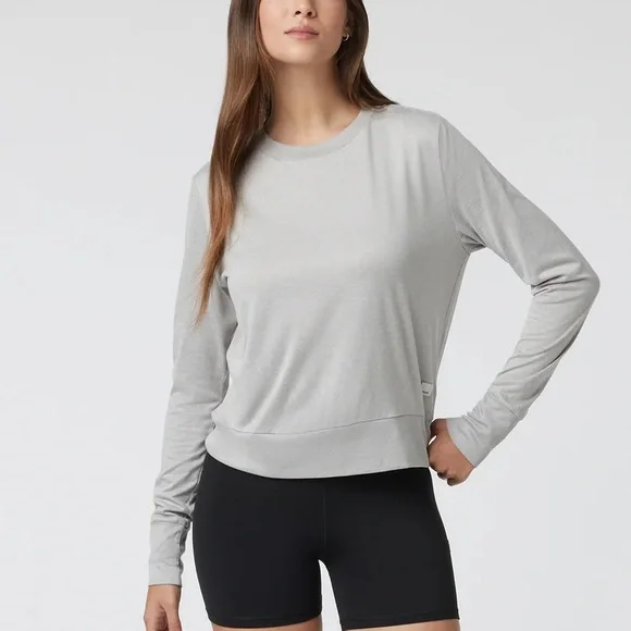 Vuori Daydream Crew, Like New, heather grey, Medium - Picture 4 of 10